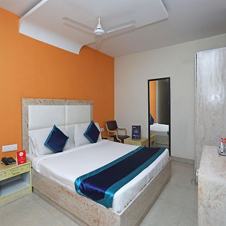 Hotel The Rts Plaza Nuova Delhi Esterno foto
