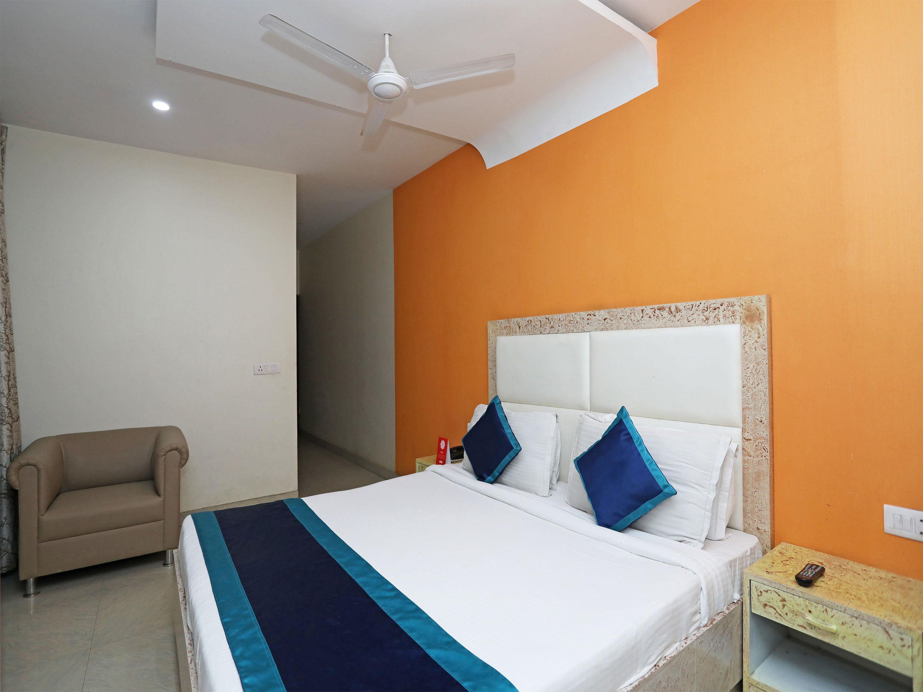 Hotel The Rts Plaza Nuova Delhi Esterno foto