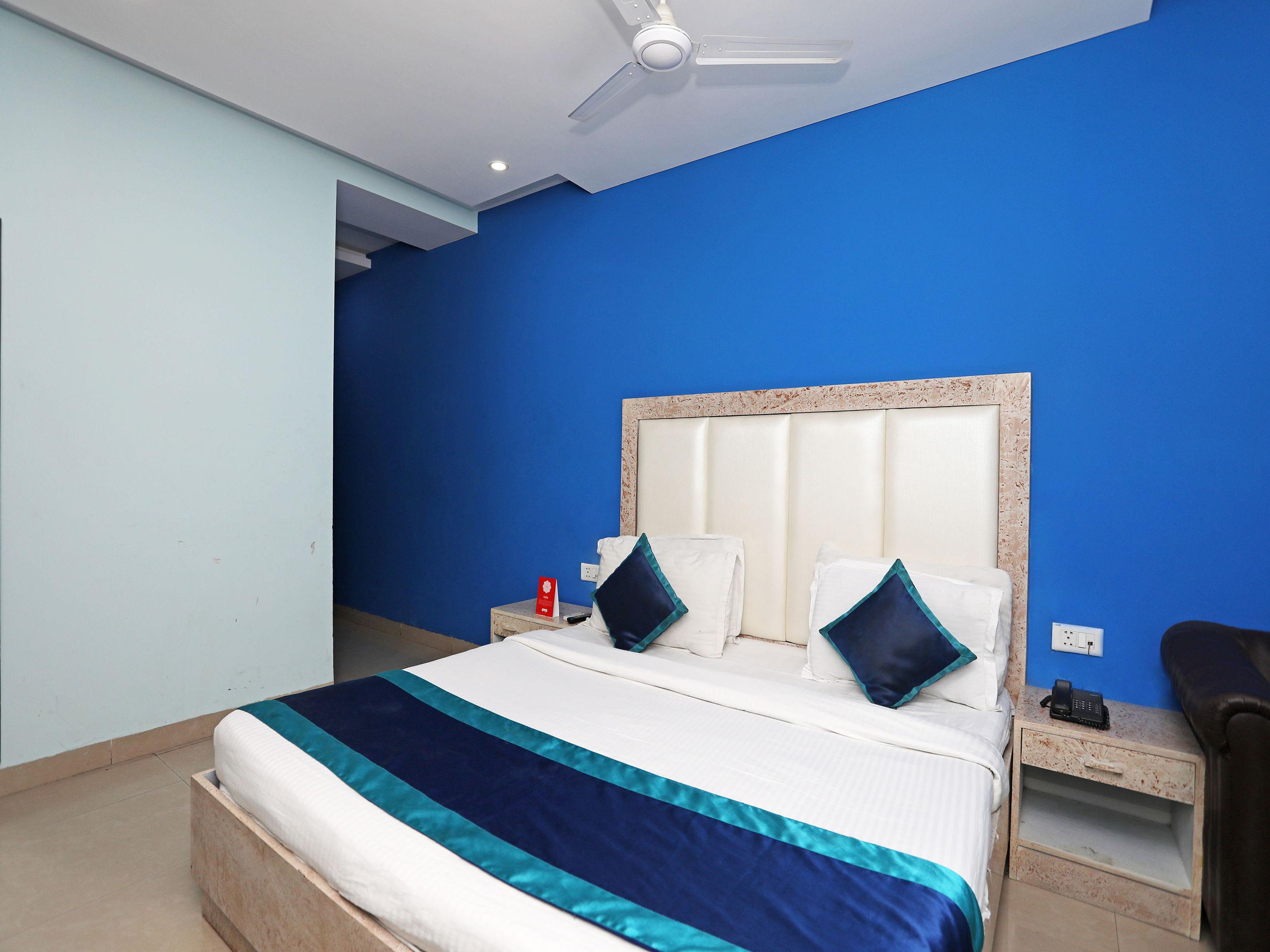 Hotel The Rts Plaza Nuova Delhi Esterno foto