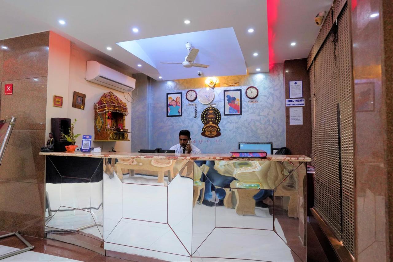 Hotel The Rts Plaza Nuova Delhi Esterno foto