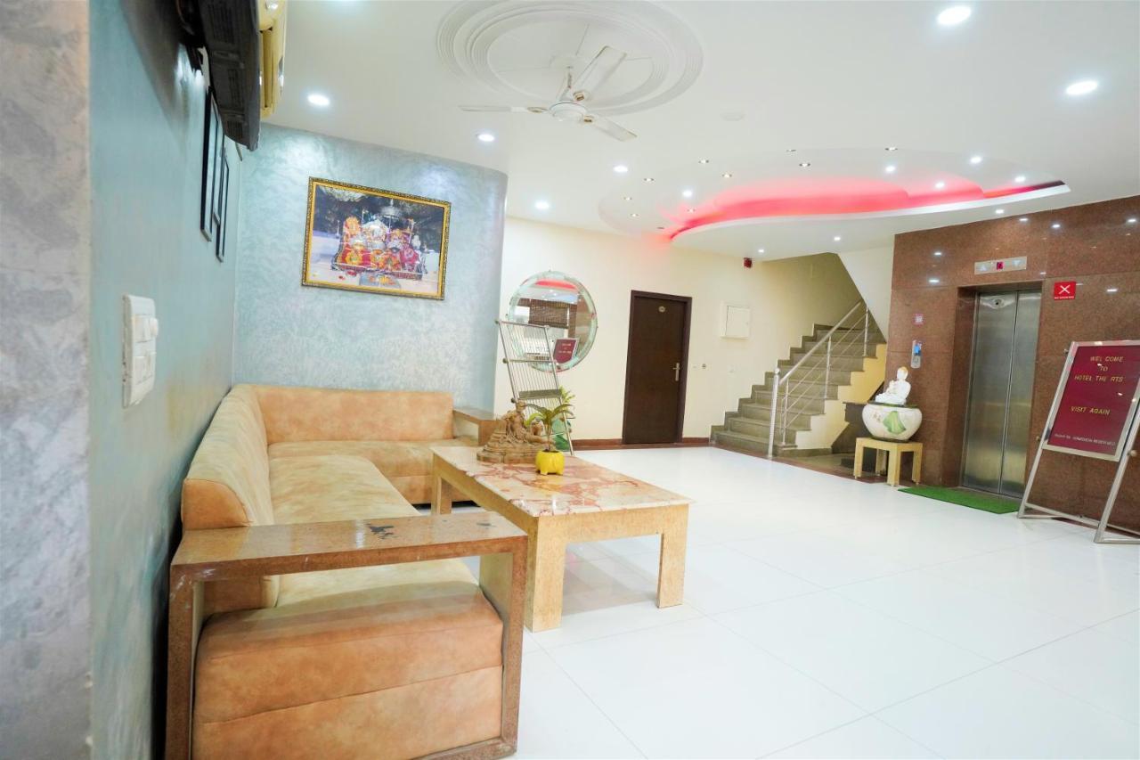 Hotel The Rts Plaza Nuova Delhi Esterno foto